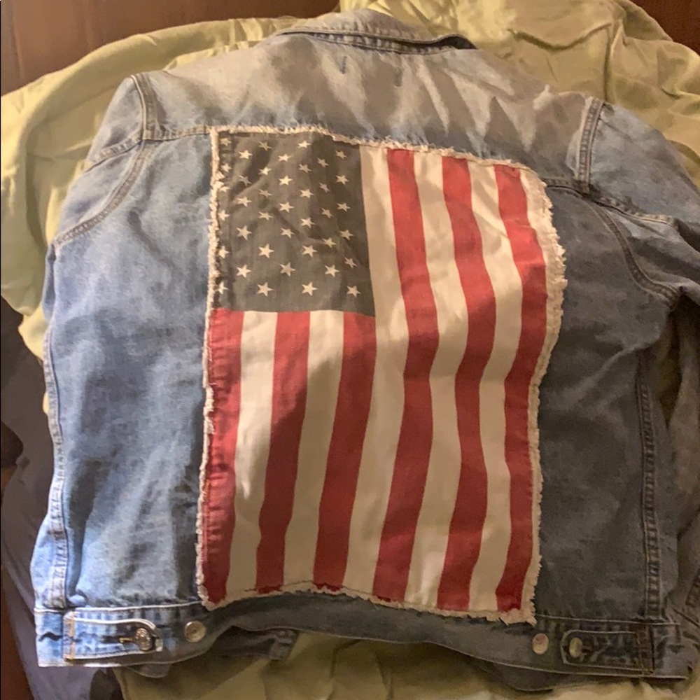 Pacsun women’s large jean denim jacket with flag